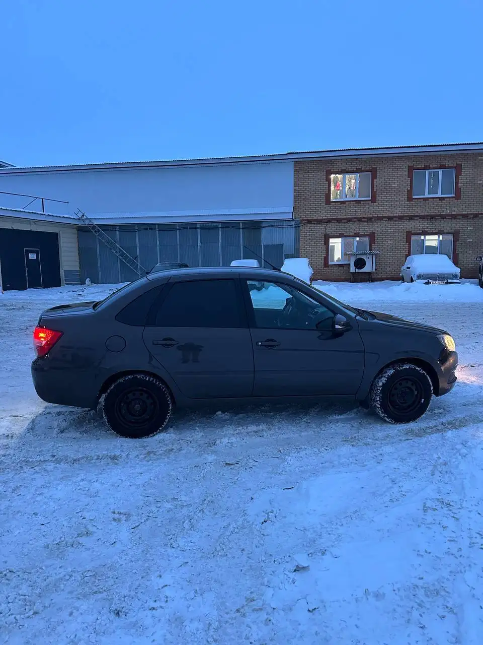 Продам Лада Гранта 2022 года с пробегом 47 тыс/км - Легковые автомобили (Авто) в Арск