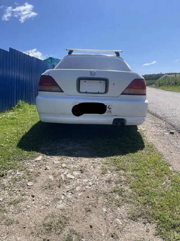 Автомобиль 1995 года с мотором 2.5 автомат - Авто в Челябинск