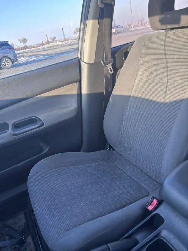 Продажа автомобиля 2004 года с пробегом 222 тыс. км, двигатель 1.6 бензин, АКПП - Авто в Магнитогорск