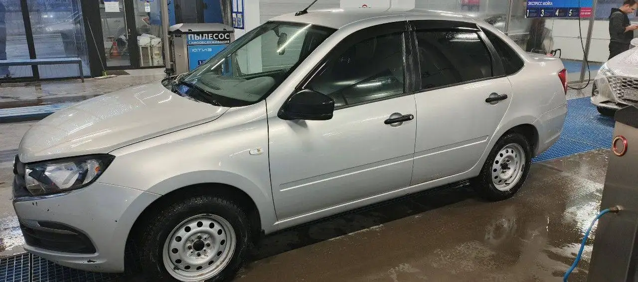 Продажа Lada Granta 2018 года с пробегом 67.000 км - Легковые автомобили (Авто) в Набережные Челны