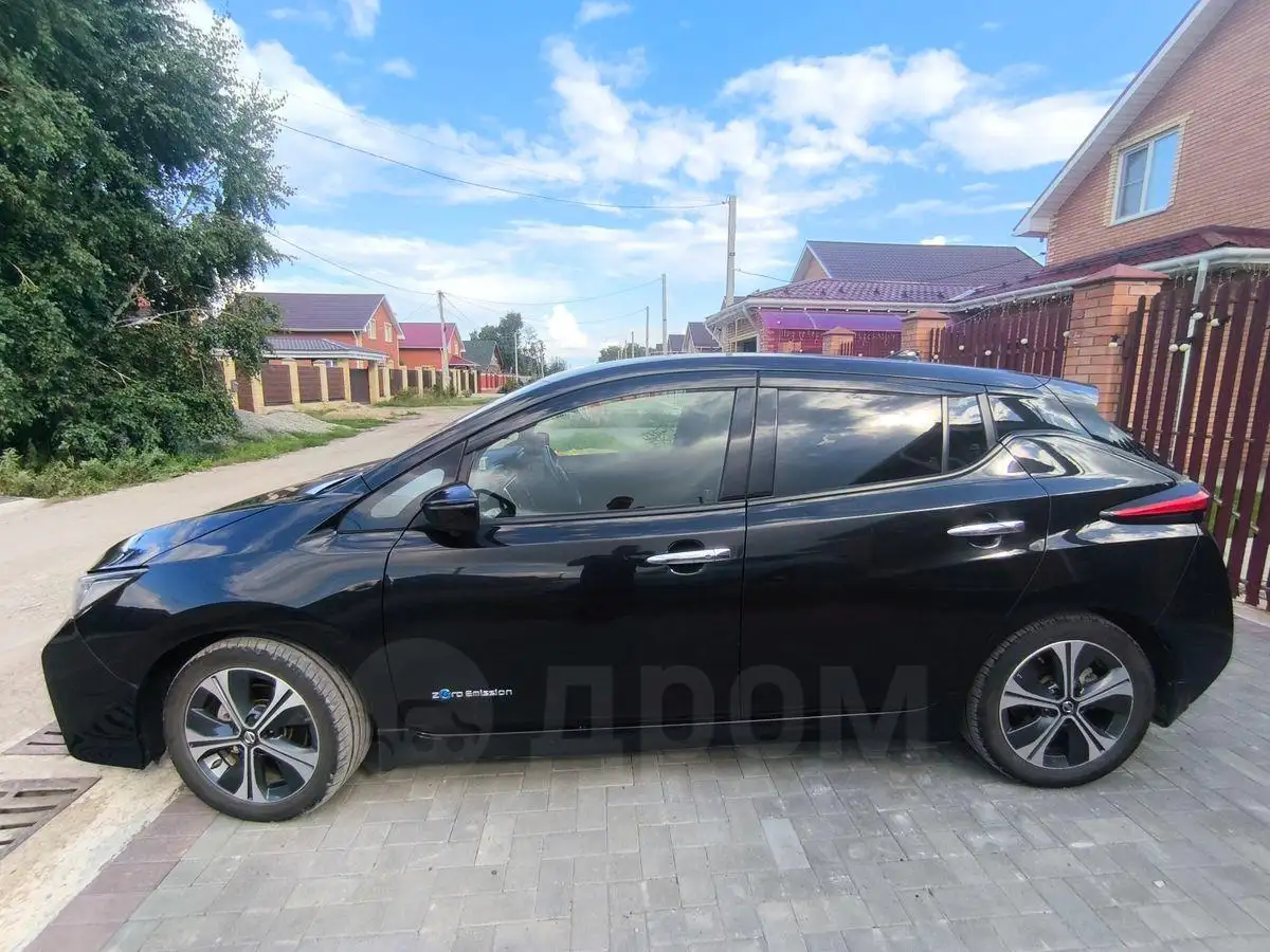 Продажа Nissan Leaf 2 поколение (ZE1) 2020 года - Авто в Омск