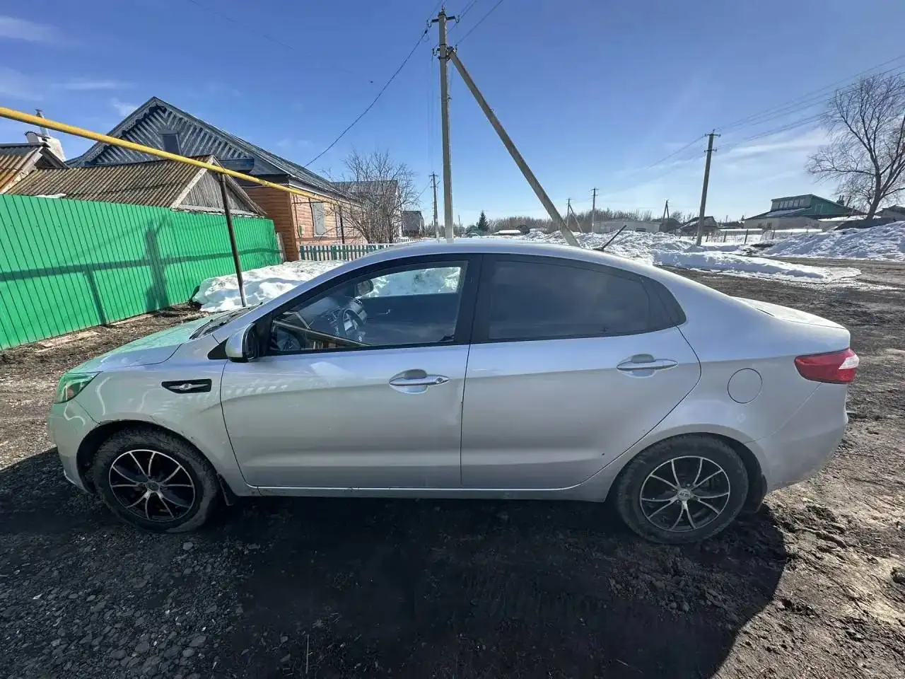 Продается Kia Rio 2012 года, механика 1.4 - Авто в Казань