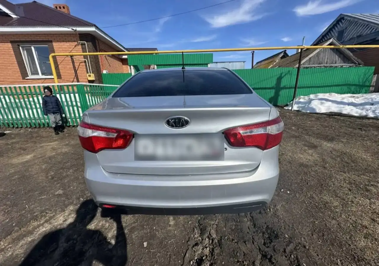 Продается Kia Rio 2012 года, механика 1.4 - Авто в Казань