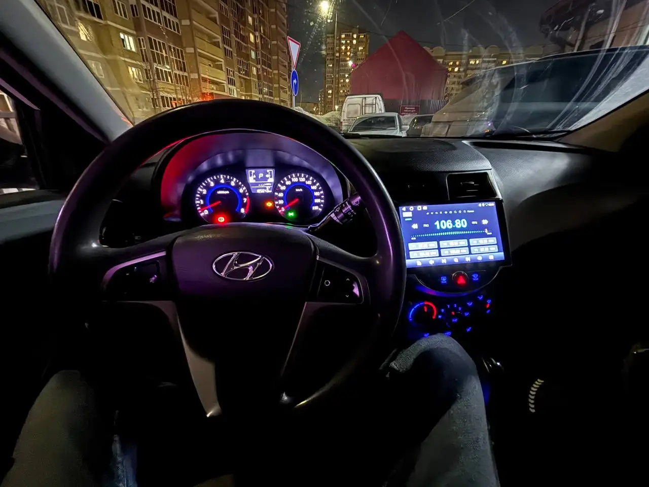 Солярис 2015 года в хорошей комплектации - Легковые автомобили (Авто) в Казань