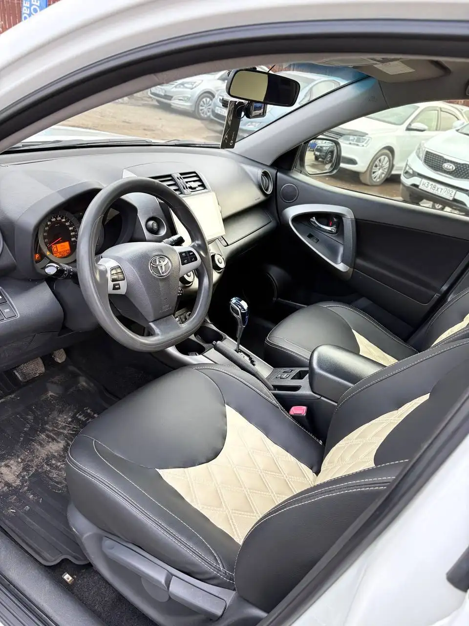 RAV4 2012 года в идеальном состоянии - Авто в Казань