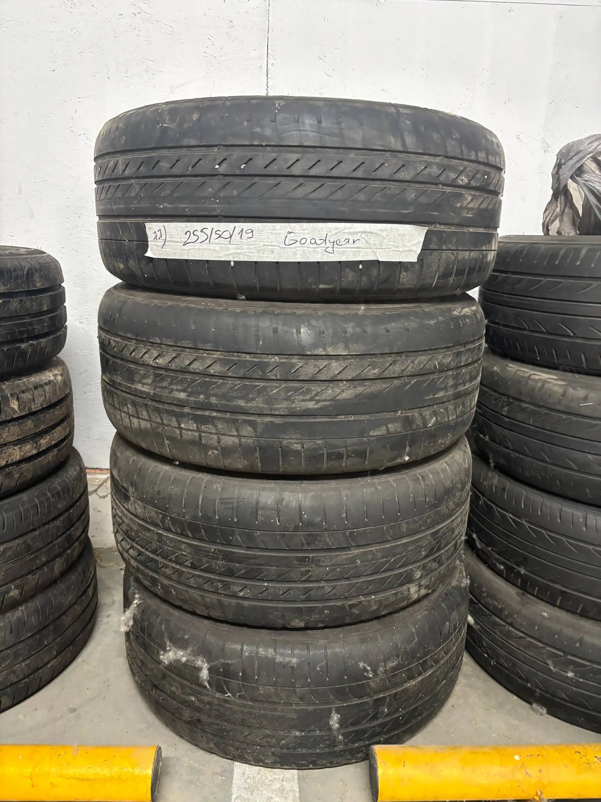 Шины 255/50/19 и 215/55/17 - Шины и диски (Авто) в Казань