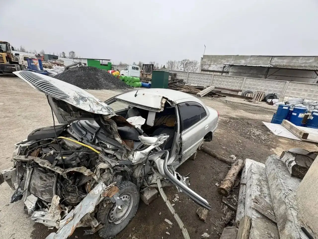 Автомобиль 2001 года выпуска, 1.5 бензин, механика - Легковые автомобили (Авто) в Асбест