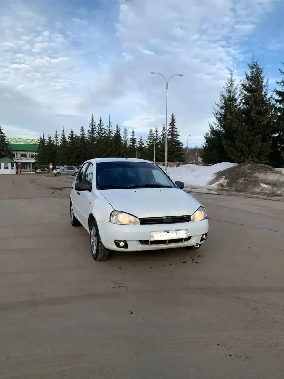 Lada Kalina хэтчбэк 1.6 МТ 2013 года - Авто в Казань