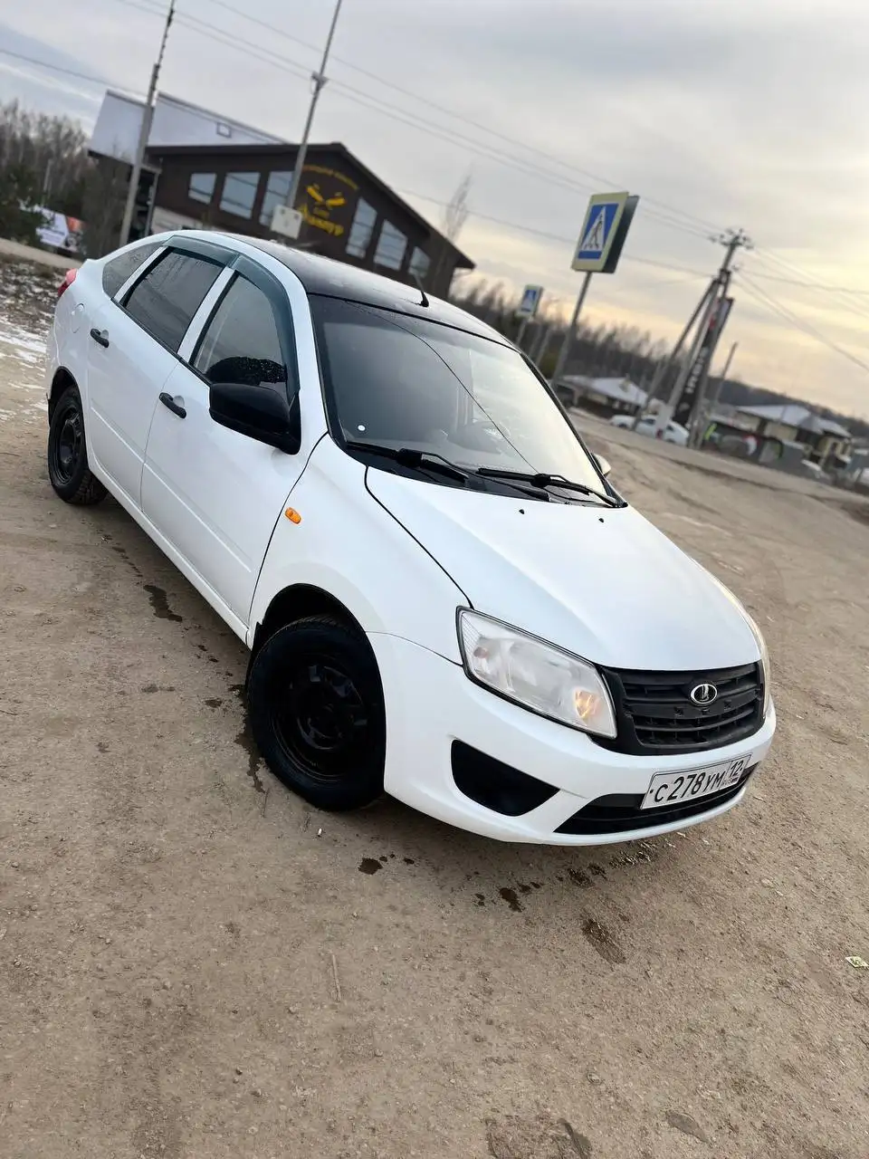 Продам Гранту лифтбек 2015 г.в. - Легковые автомобили (Авто) в Казань