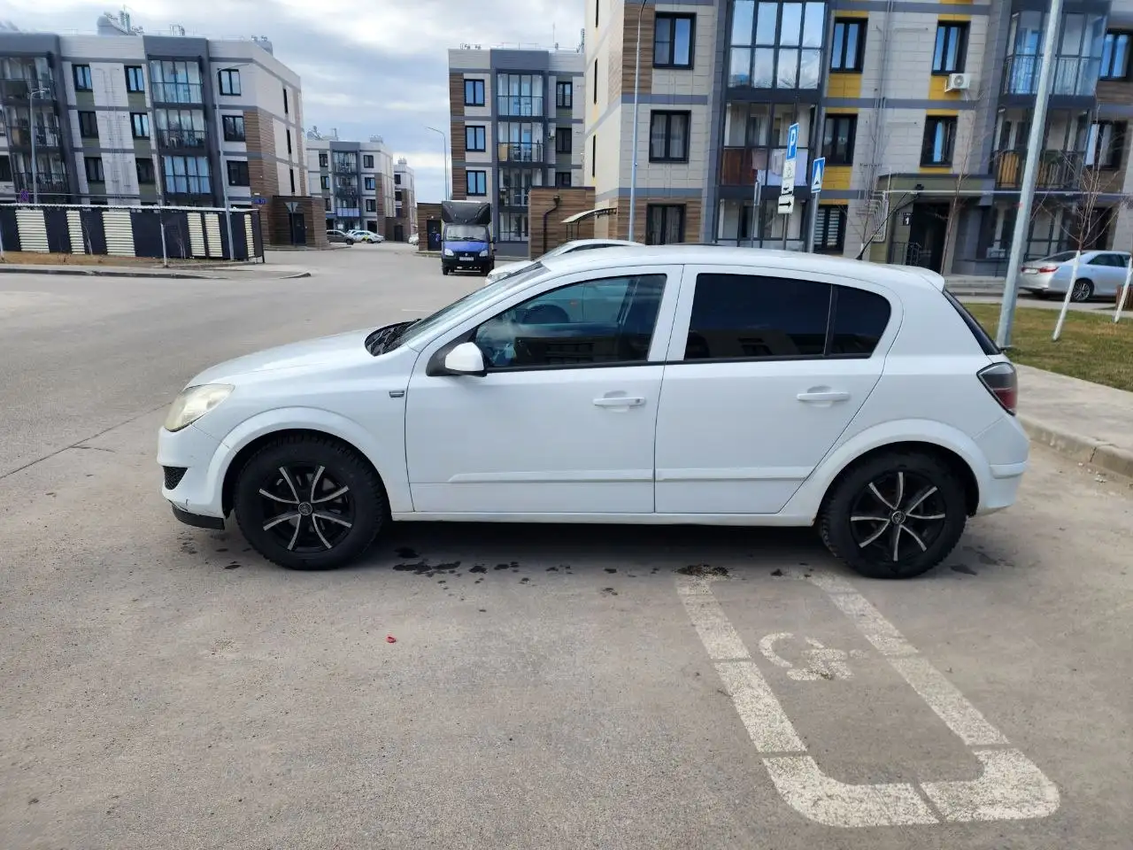 Продается Opel Astra 2009 года - Легковые автомобили (Авто) в Казань