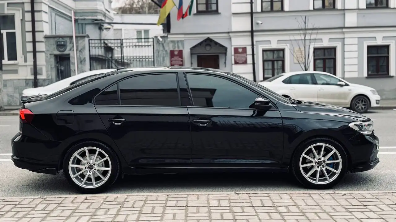 Volkswagen POLO 2020 года в идеальном состоянии - Авто в Казань
