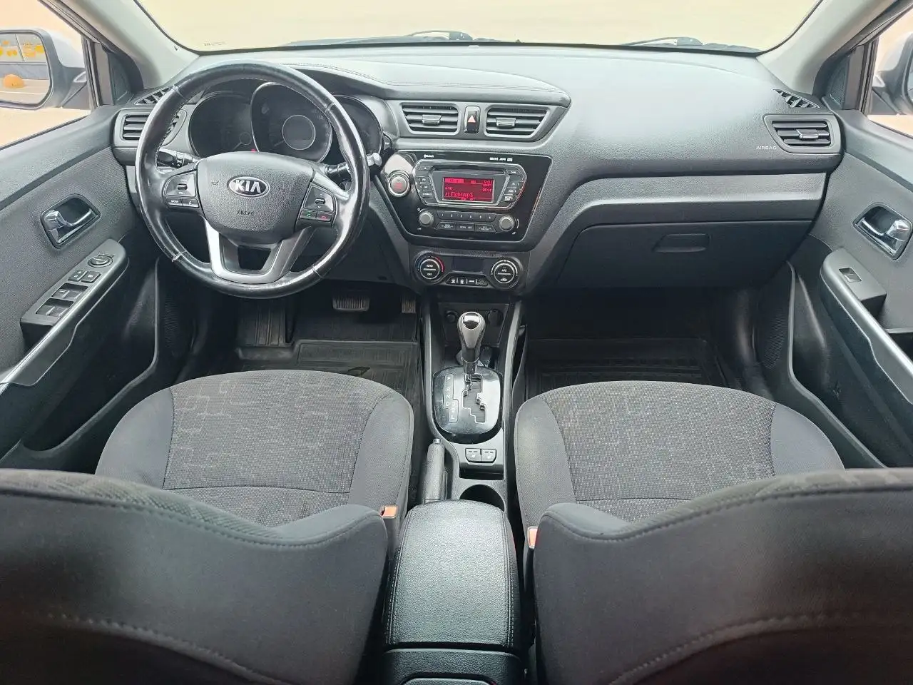 Kia Rio 2013 года в отличном состоянии - Легковые автомобили (Авто) в Казань
