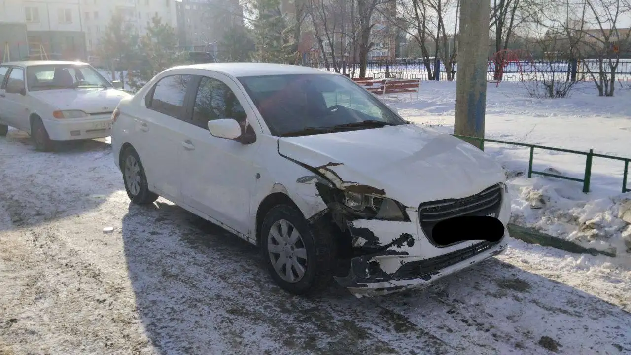 Peugeot 301 2014 года после ДТП - Легковые автомобили (Авто) в Екатеринбург
