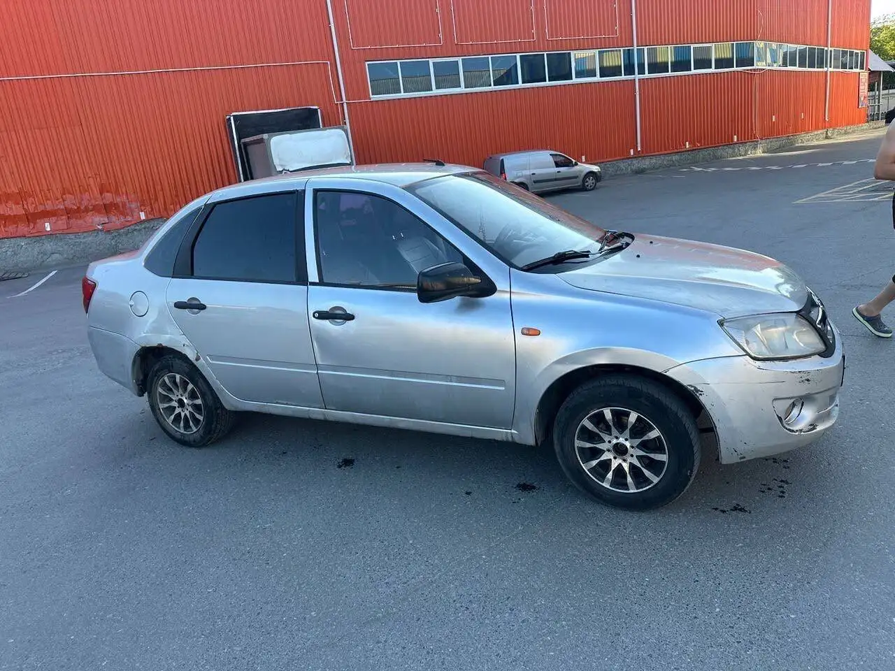 Автомобиль 2014 года - Авто в Екатеринбург