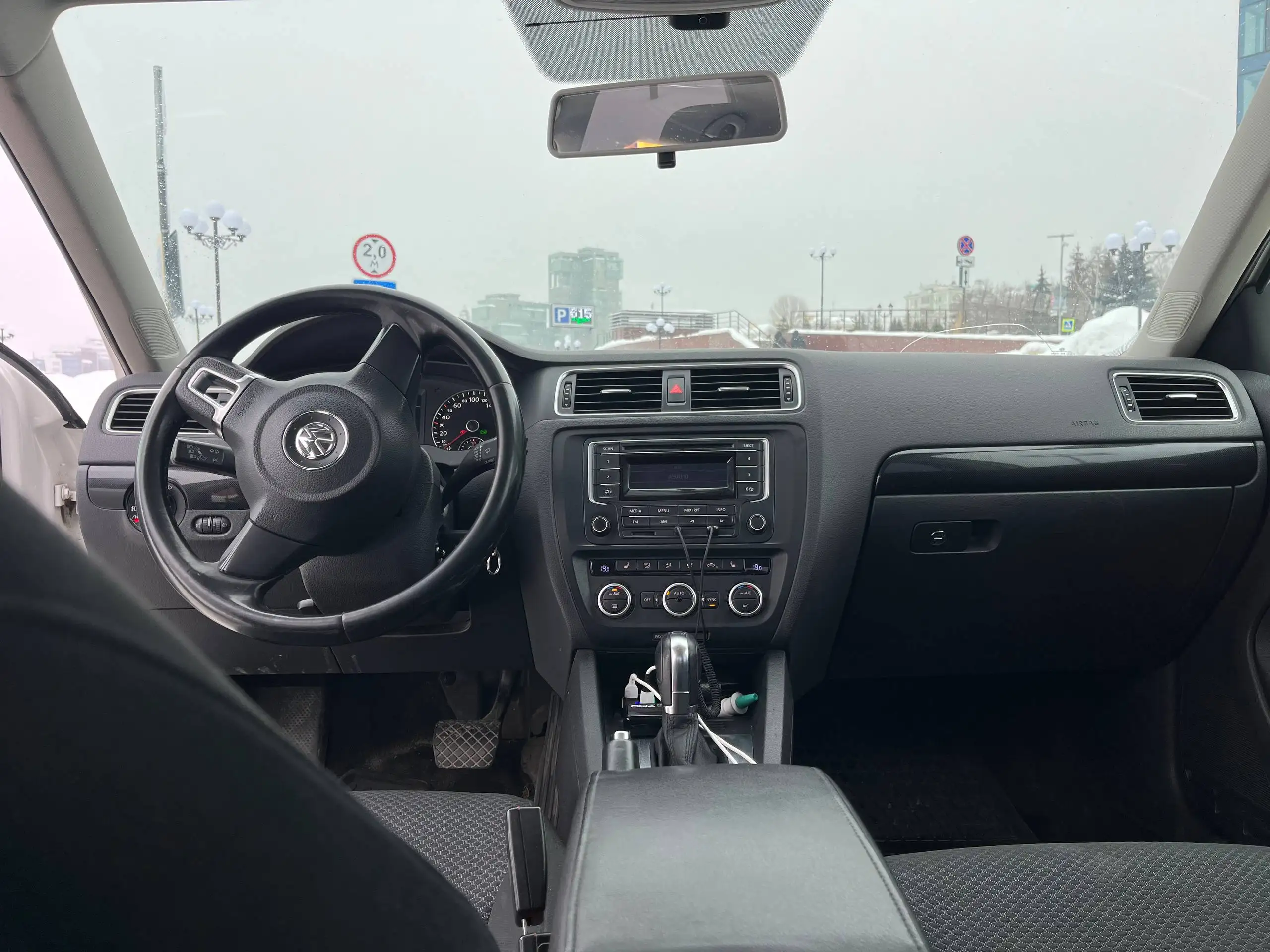 Volkswagen Jetta 1.6 автомат 2014 - Volkswagen Jetta (Авто) в Казань