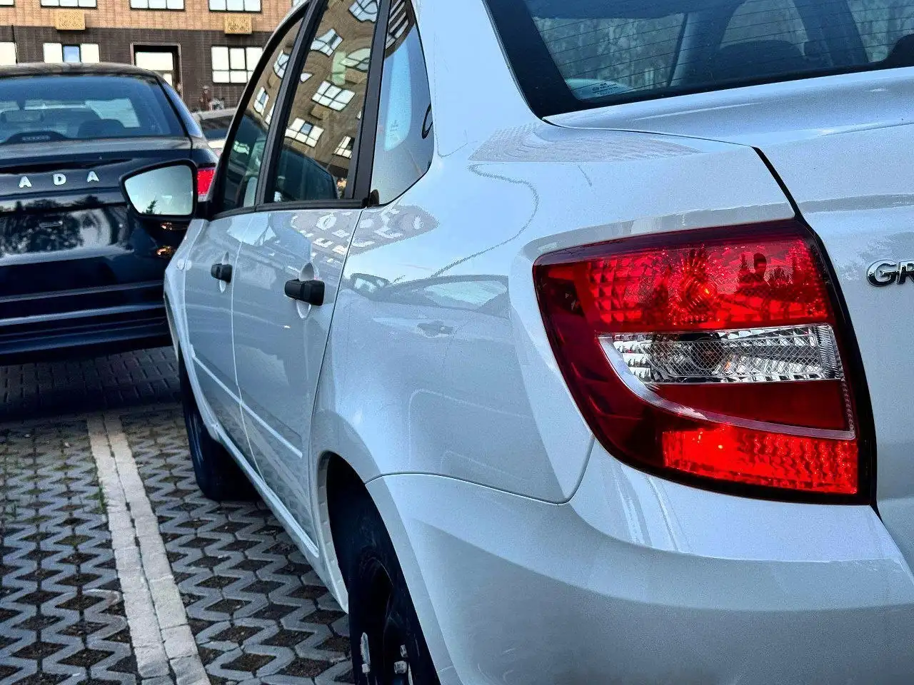 LADA Granta 1.6 MT Classic - Легковые автомобили (Авто) в Киров