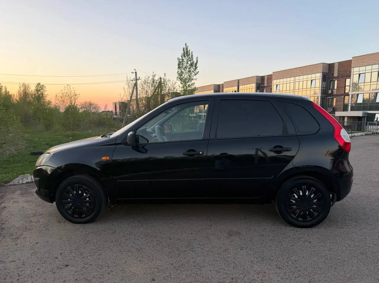 Lada Kalina 2 2013 - Легковые автомобили (Авто) в Неизвестно