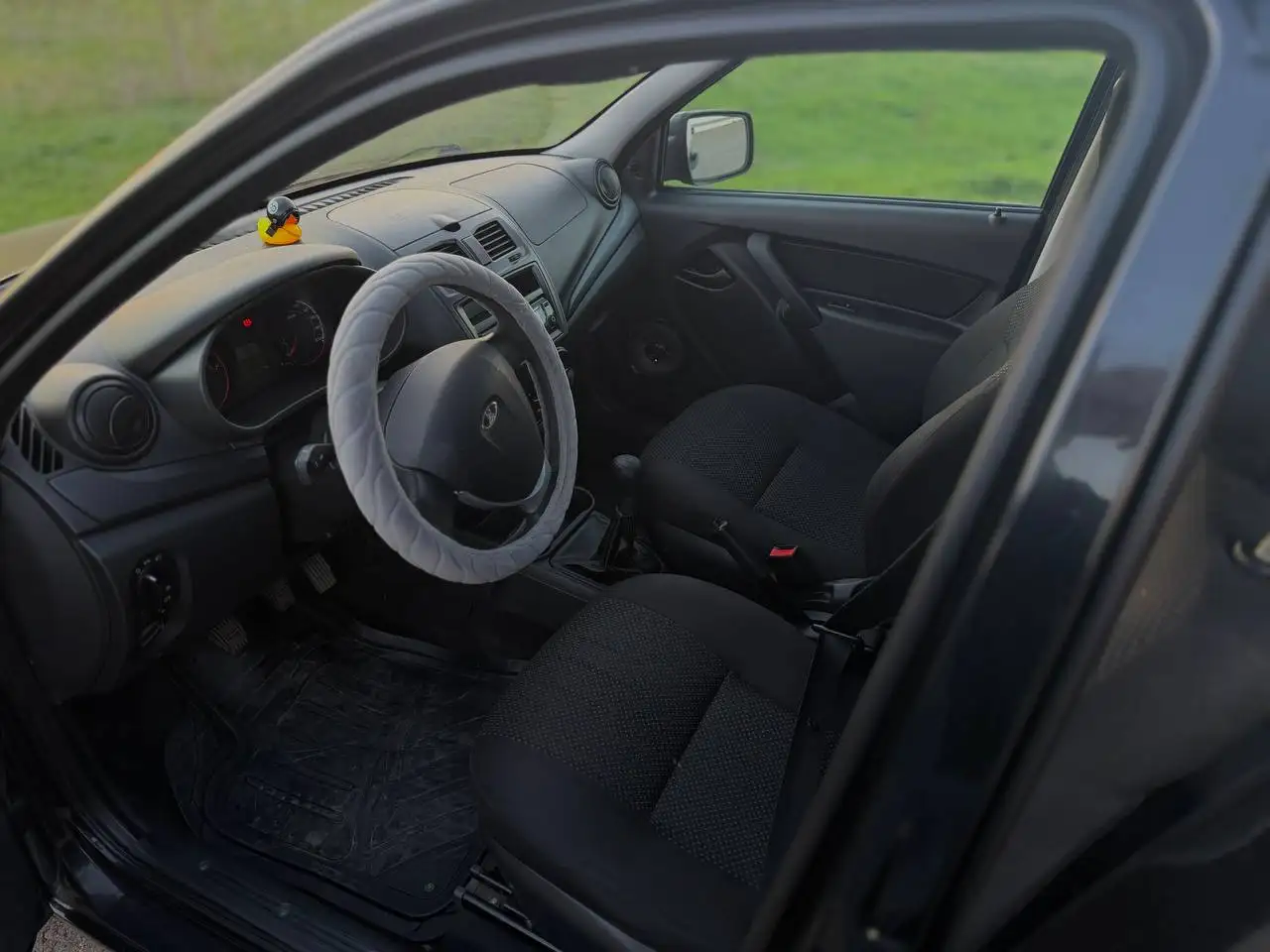 Lada Kalina 2 2013 - Легковые автомобили (Авто) в Неизвестно