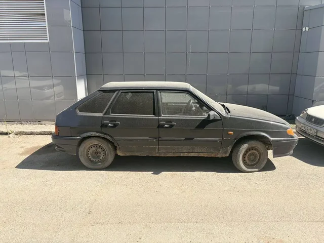 ВАЗ 2114 2005 года на запчасти или ремонт - Volkswagen Jetta в Казань