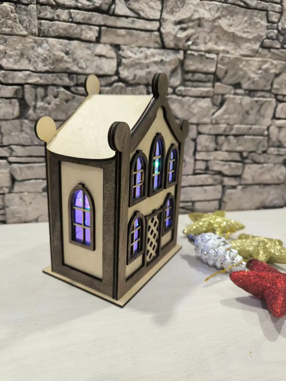 Шкатулки ручной работы и светильники