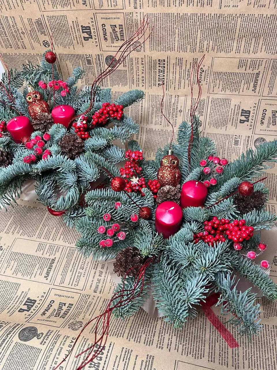 Новогодний декор в разных расцветках