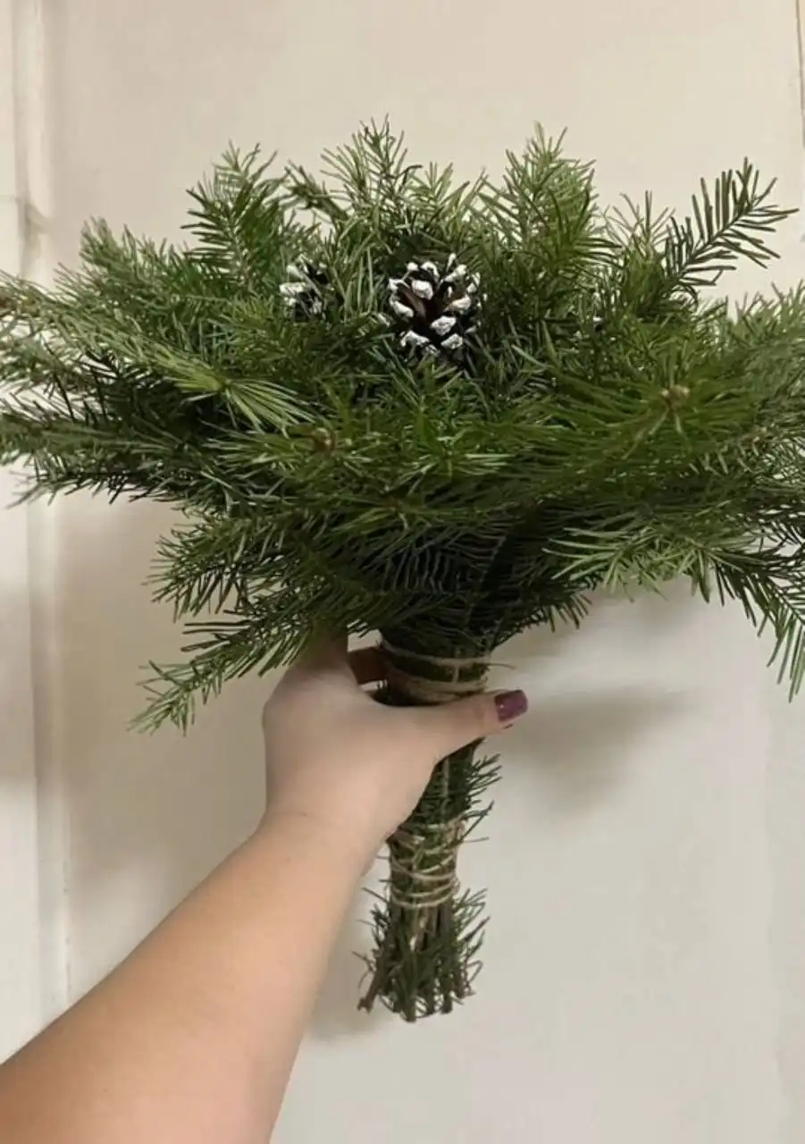 Букет из пихты