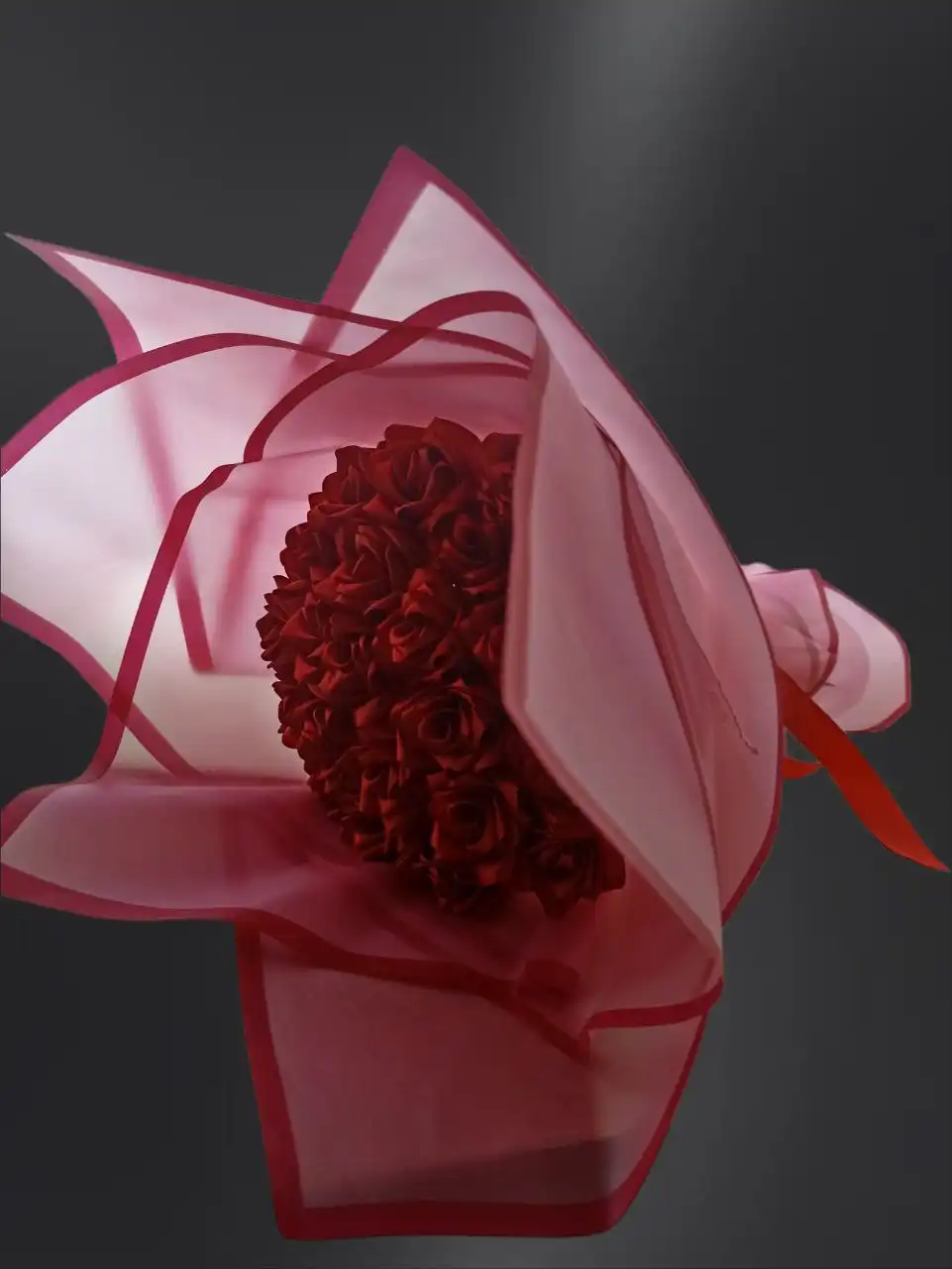 Розы из атласной ленты