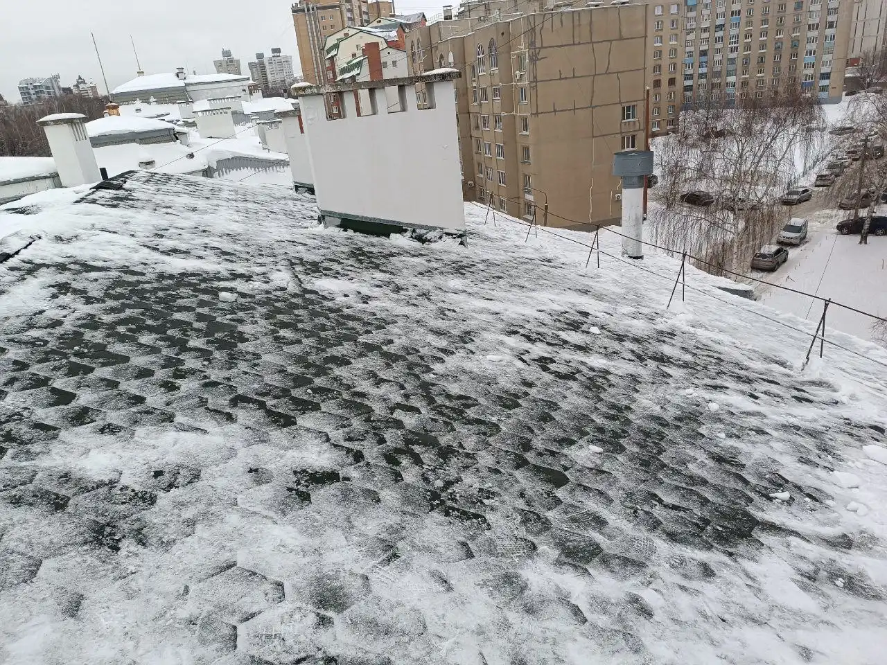 Профессиональная уборка снега и чистка крыш