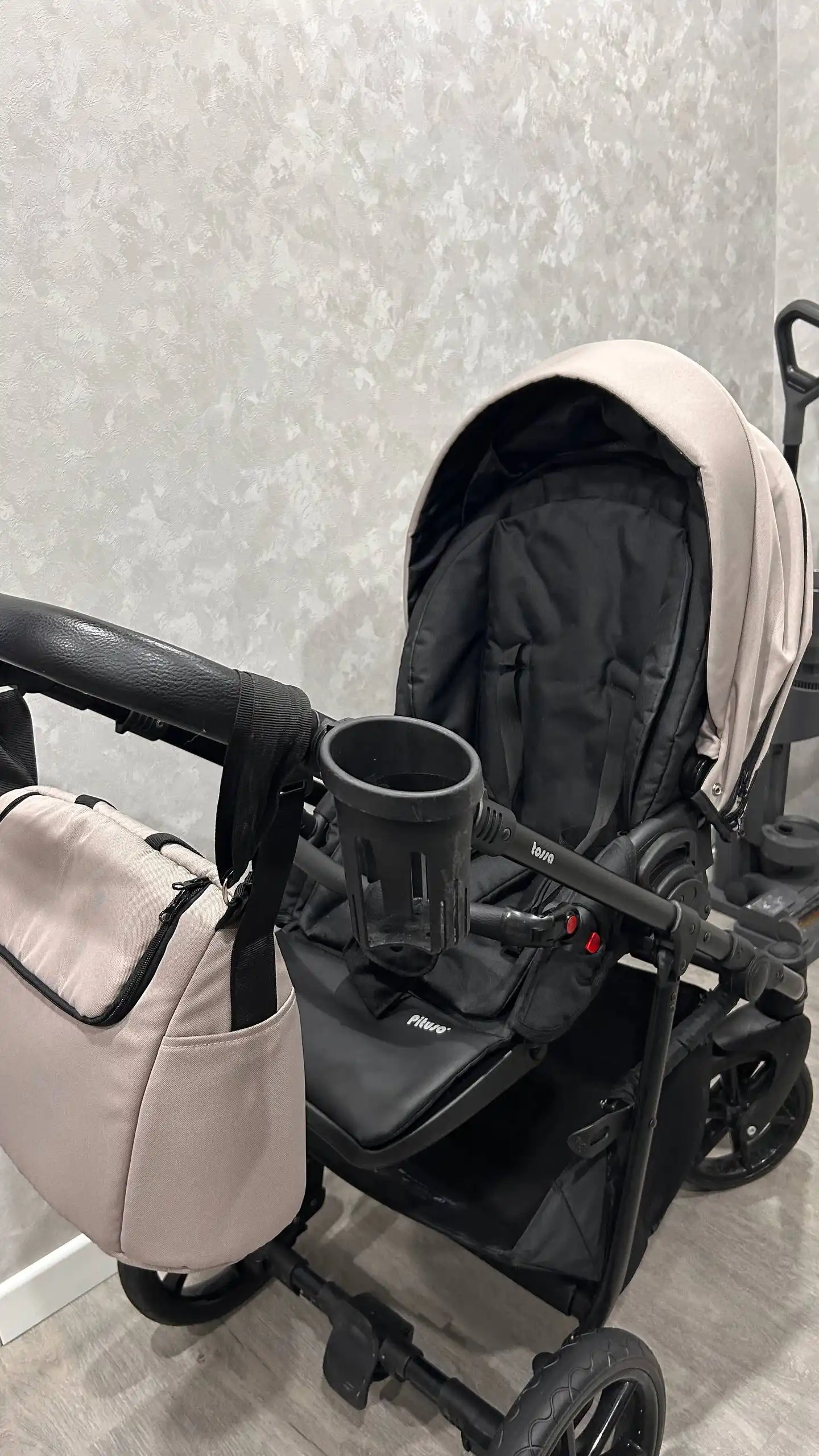 Продажа коляски 2 в 1 с прогулочным блоком и люлькой - Коляски (Товары для детей) в Чебоксары