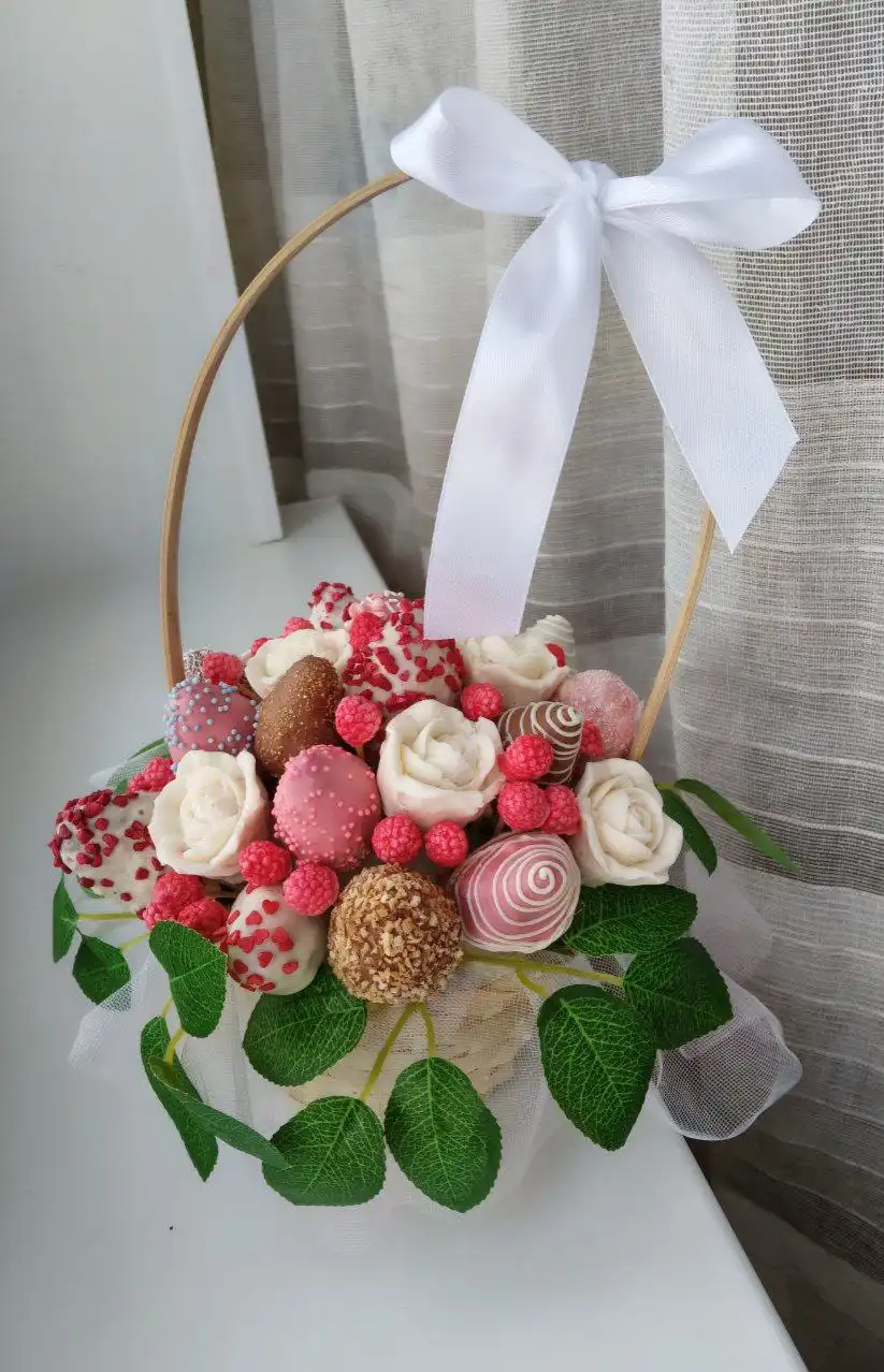 Оригинальные букеты и подарки на заказ - Флористика (Услуги) в Чебоксары