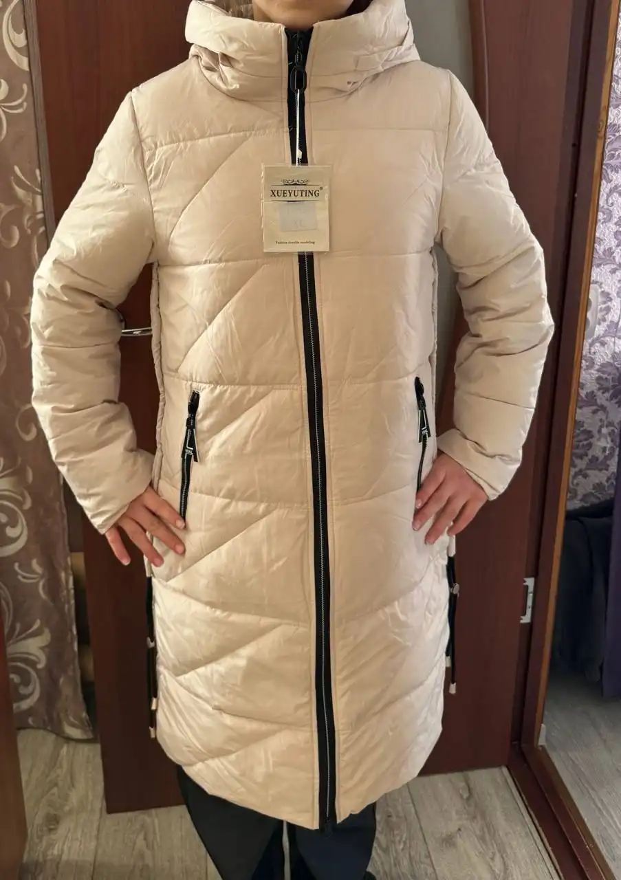 Куртка новая 42-44 размер - Верхняя одежда (Одежда) в Чебоксары