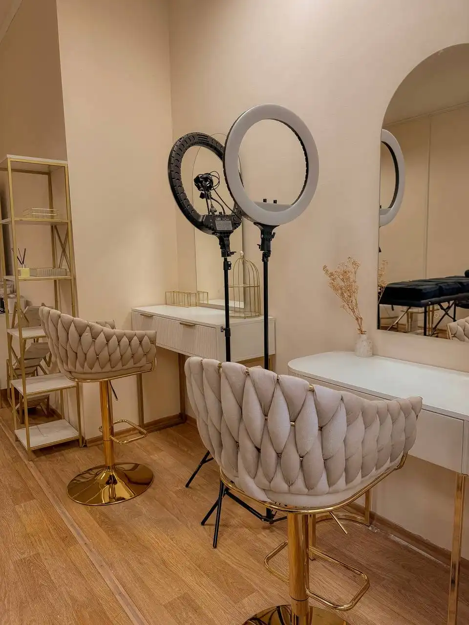 Аренда места бровиста/визажиста - Услуги в Чебоксары