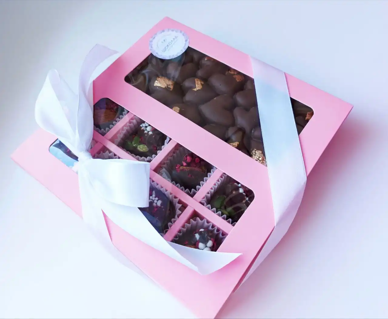 Подарочный набор сладостей с шоколадом, конфетами, орехами и ягодами - Сладости (Барахолка) в Чебоксары