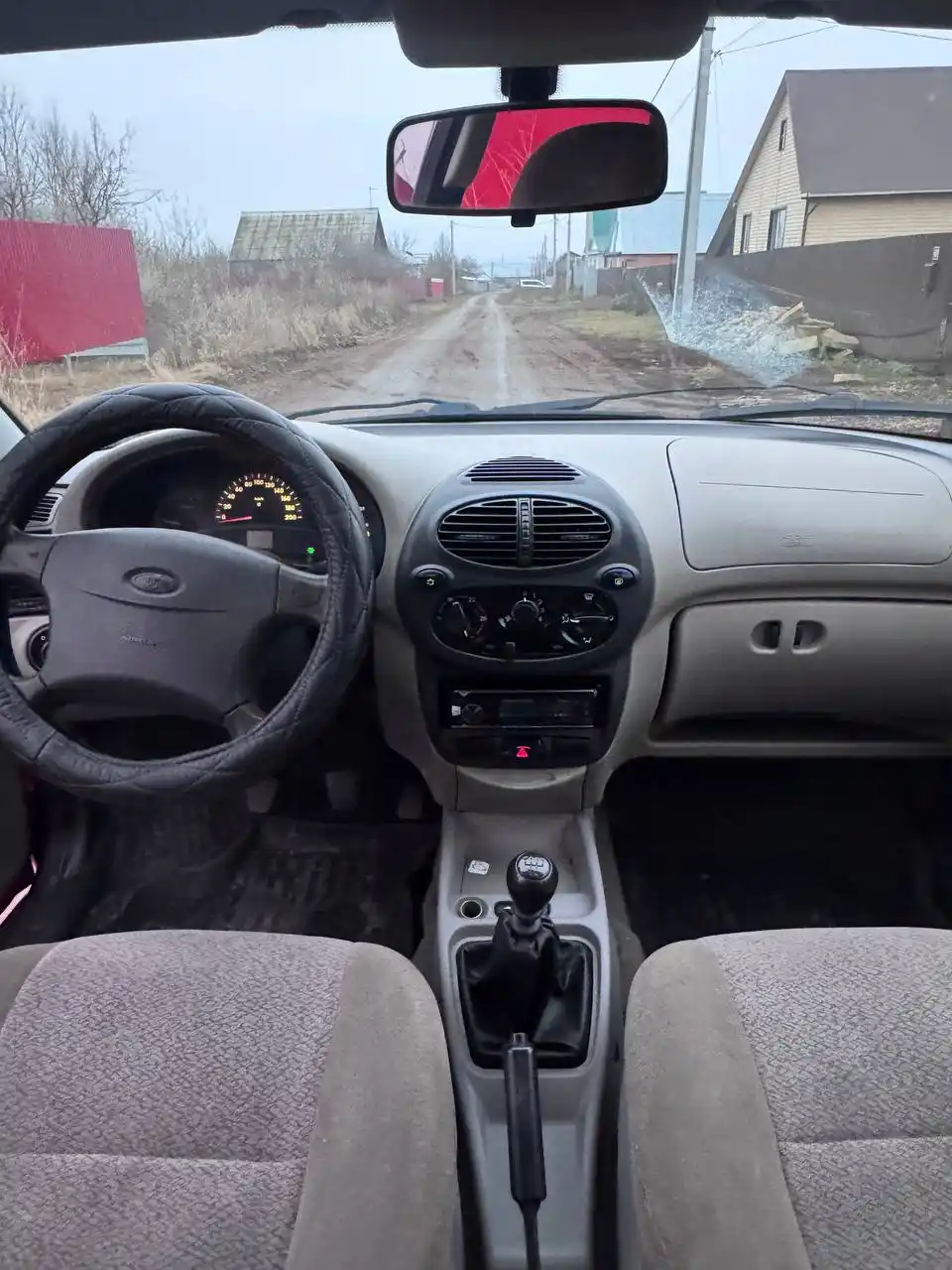 Автомобиль 2008 года в отличном состоянии