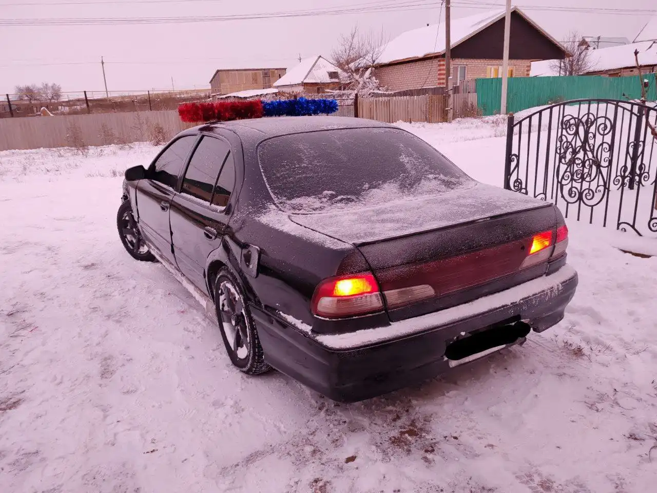 Продажа Ниссан передний привод автомат V6 2л