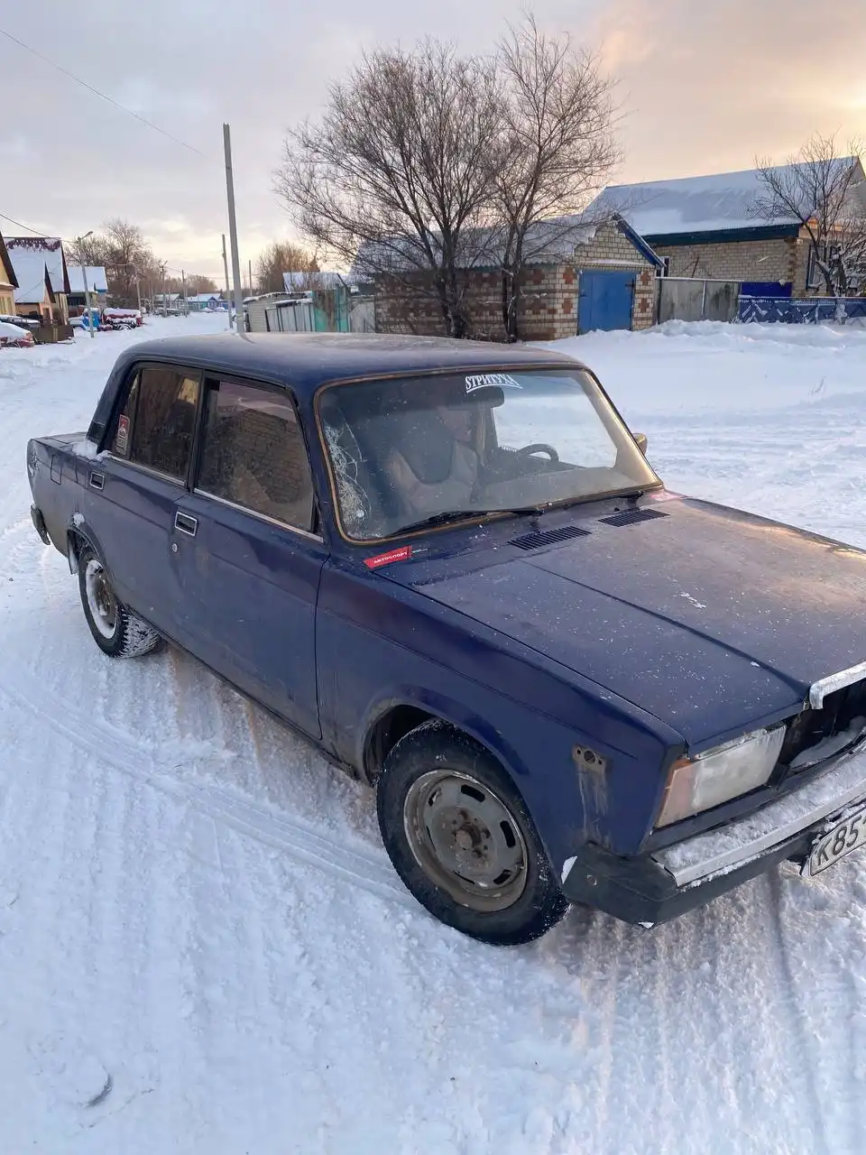 Продам ВАЗ 2107 с 5-ступенчатой коробкой