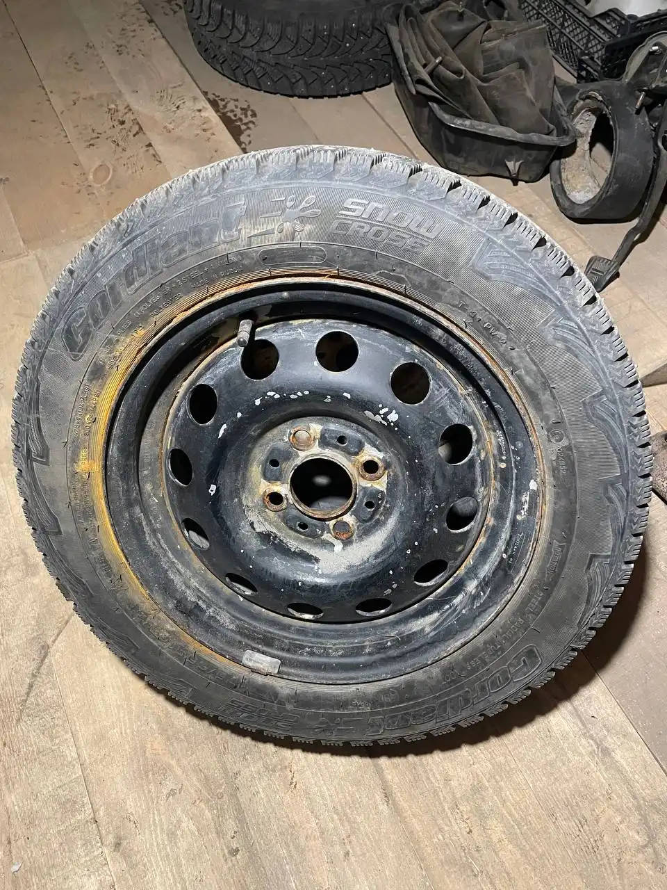 Продам баллон Р14 без диска - Колесные диски и шины (Запчасти) в Оренбург