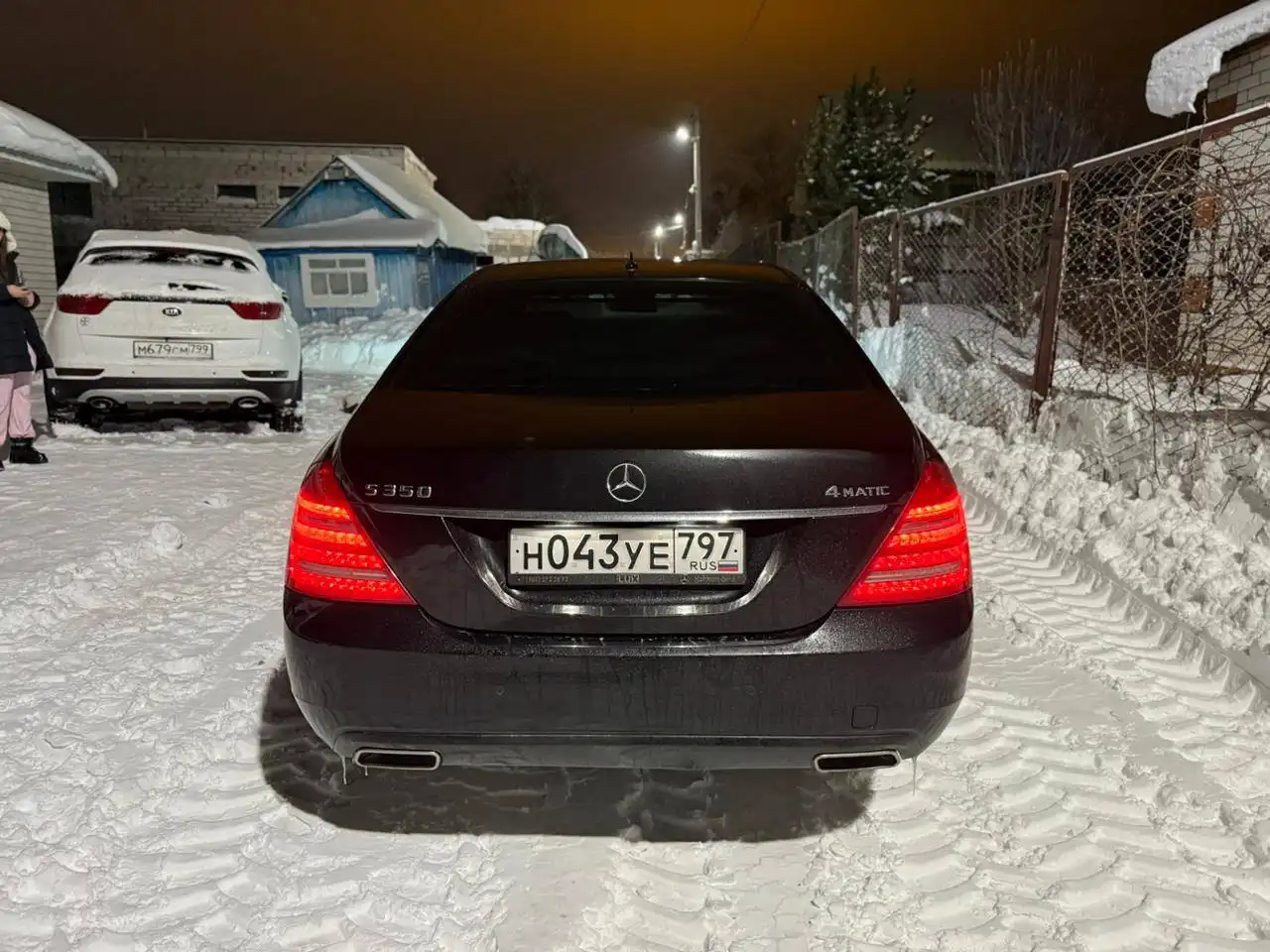 Продажа автомобиля S-класса 2011 года