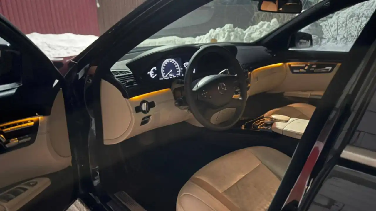 Продажа автомобиля S-класса 2011 года