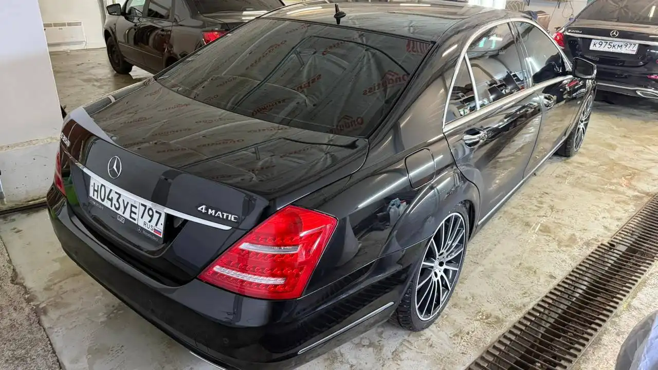 Продажа автомобиля S-класса 2011 года