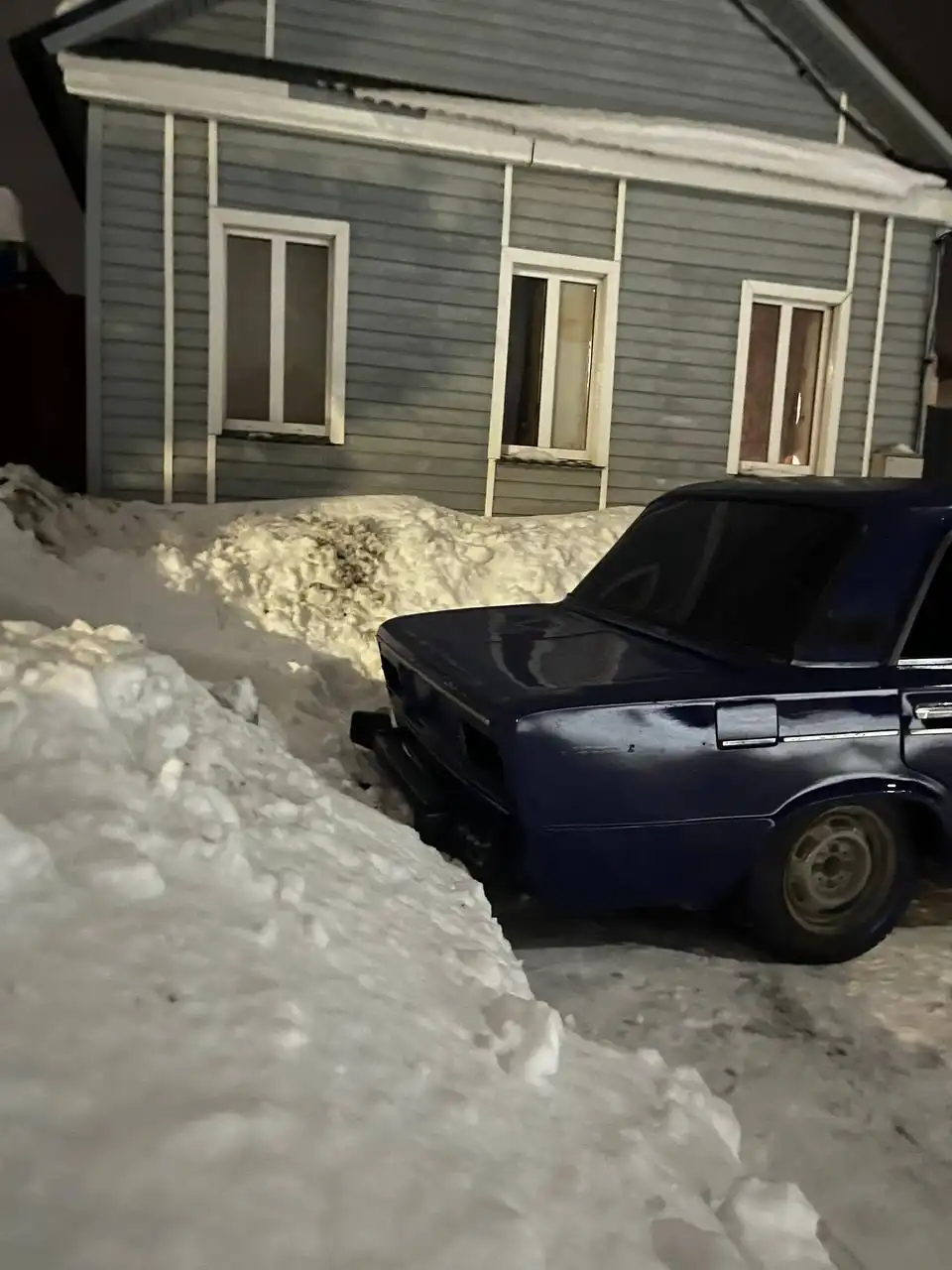 Продажа свеже покрашенного автомобиля с документами