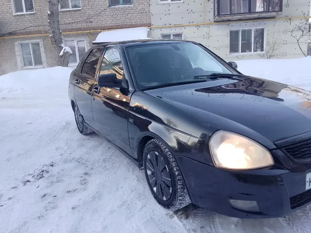 Продам Лада Приора хэтчбек 2009 г.в. - Микроавтобусы/Минивэны в Оренбург