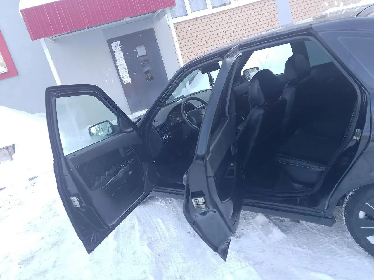 Продам Лада Приора хэтчбек 2009 г.в. в отличном состоянии - Легковые автомобили (Авто) в Оренбург