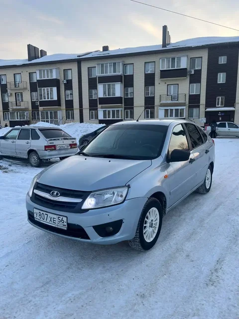 Продажа Lada Granta 2015 года с кондиционером - Легковые автомобили в Оренбург