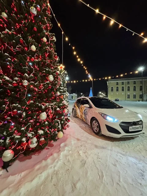 Двигатель 1.6 с АКПП 6 ступеней 2013 года - Минивэны в Оренбург