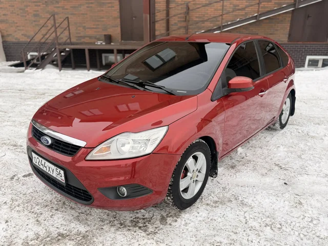 Продам Ford Focus 2009 года 1.6 МТ с музыкой - Ветераны советского автопрома в Оренбург