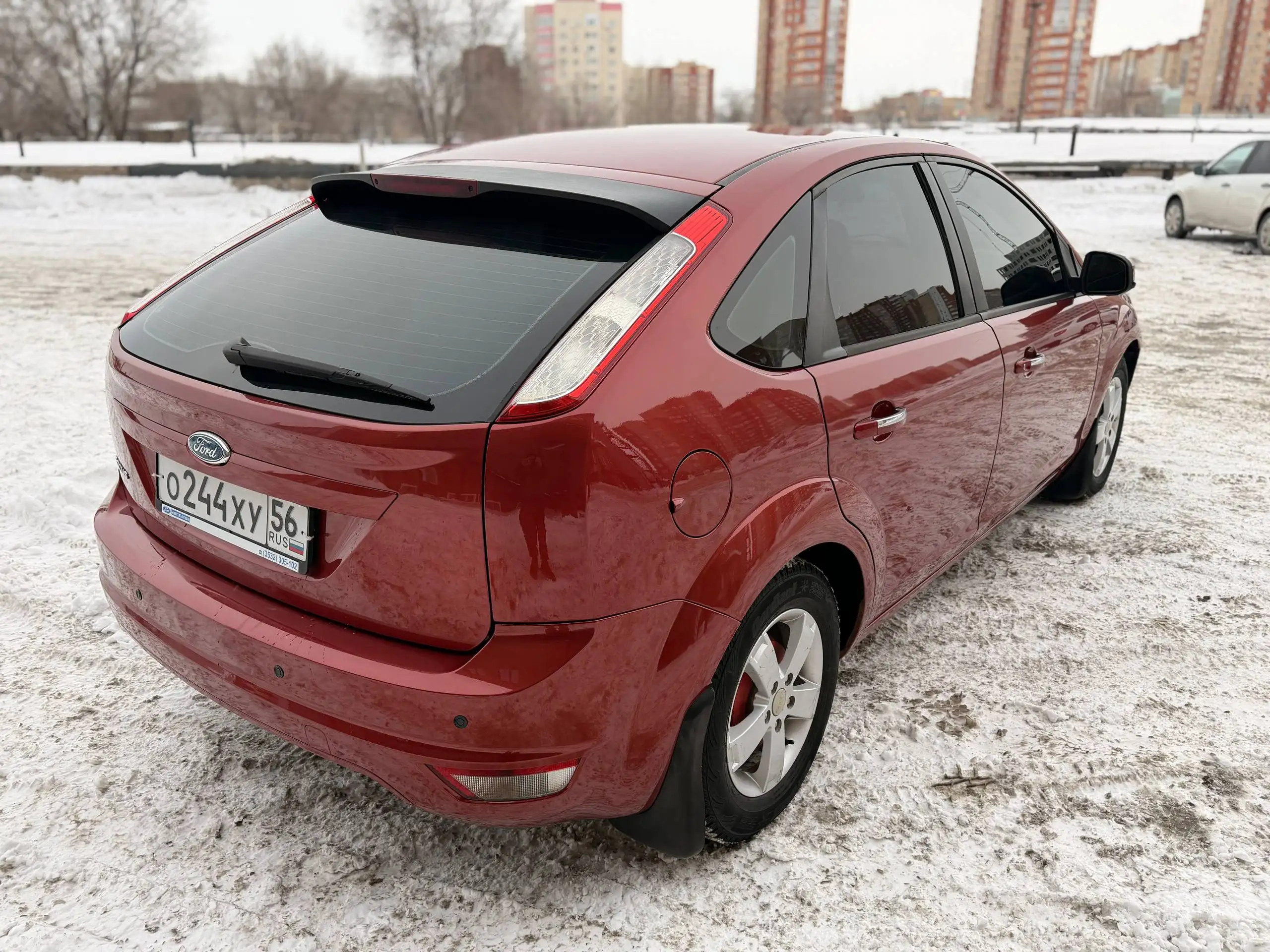 Продам Ford Focus 2009 года 1.6 МТ с музыкой - Легковые автомобили (Авто) в Оренбург
