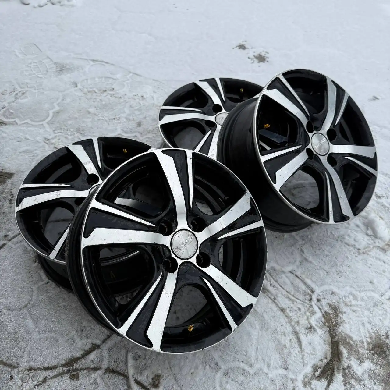 Литье R14 на ВАЗ - Диски (Запчасти) в Оренбург