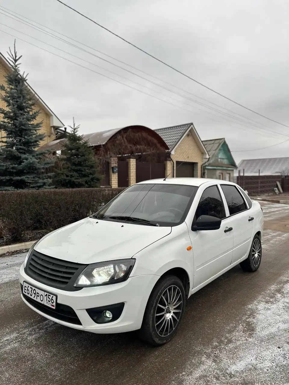Продажа Лада Гранта 2015 года выпуска - Легковые автомобили (Авто) в Оренбург