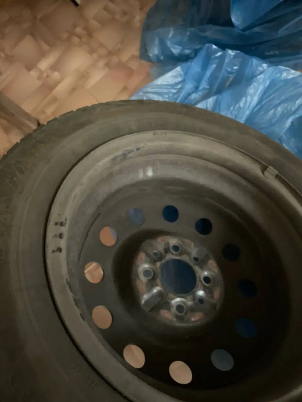 Продам летнюю резину R14 один сезон - Шины и диски (Авто) в Оренбург